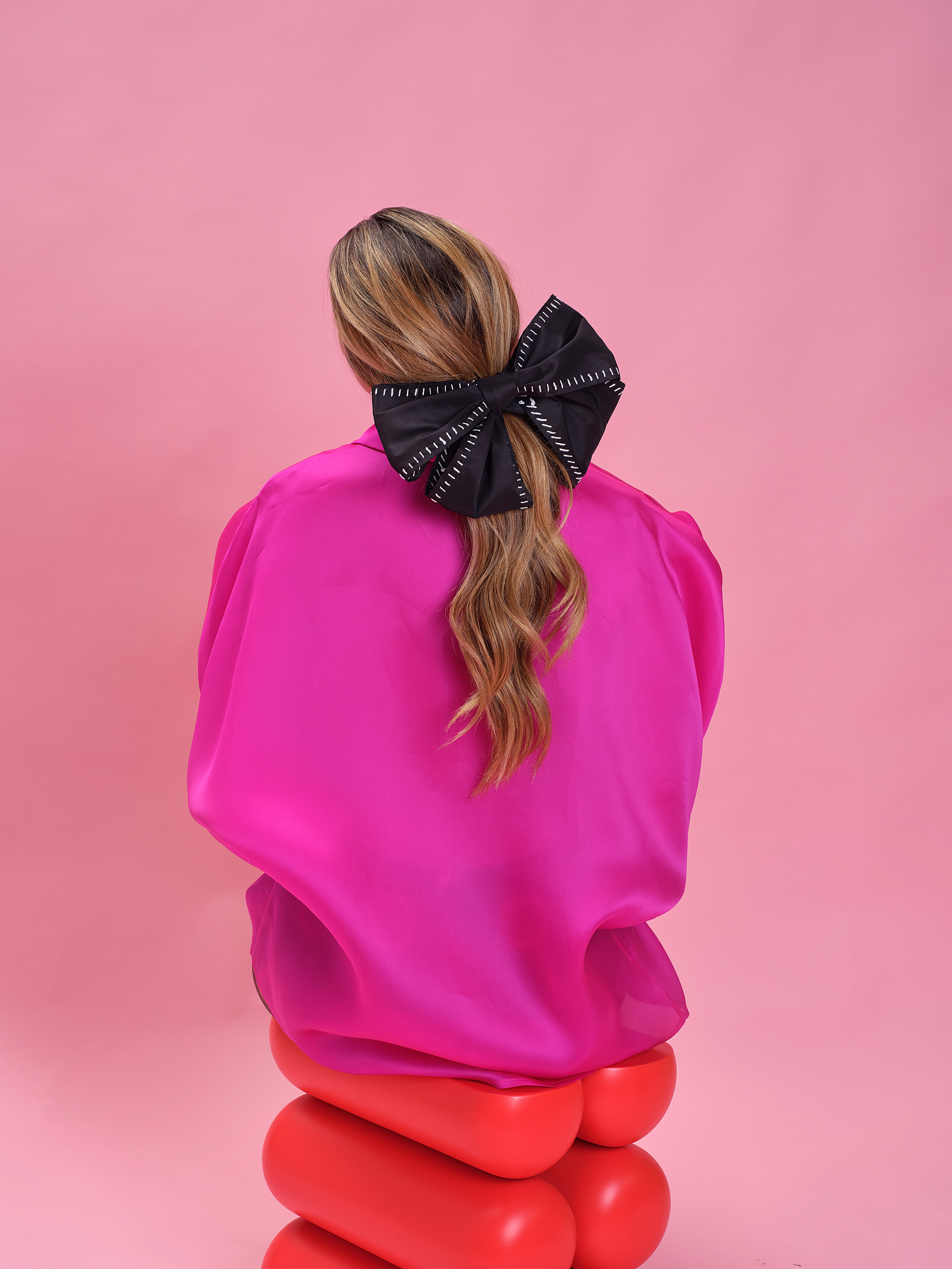 NOIR CHIC BOW