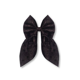 BLACK VELVET BOW